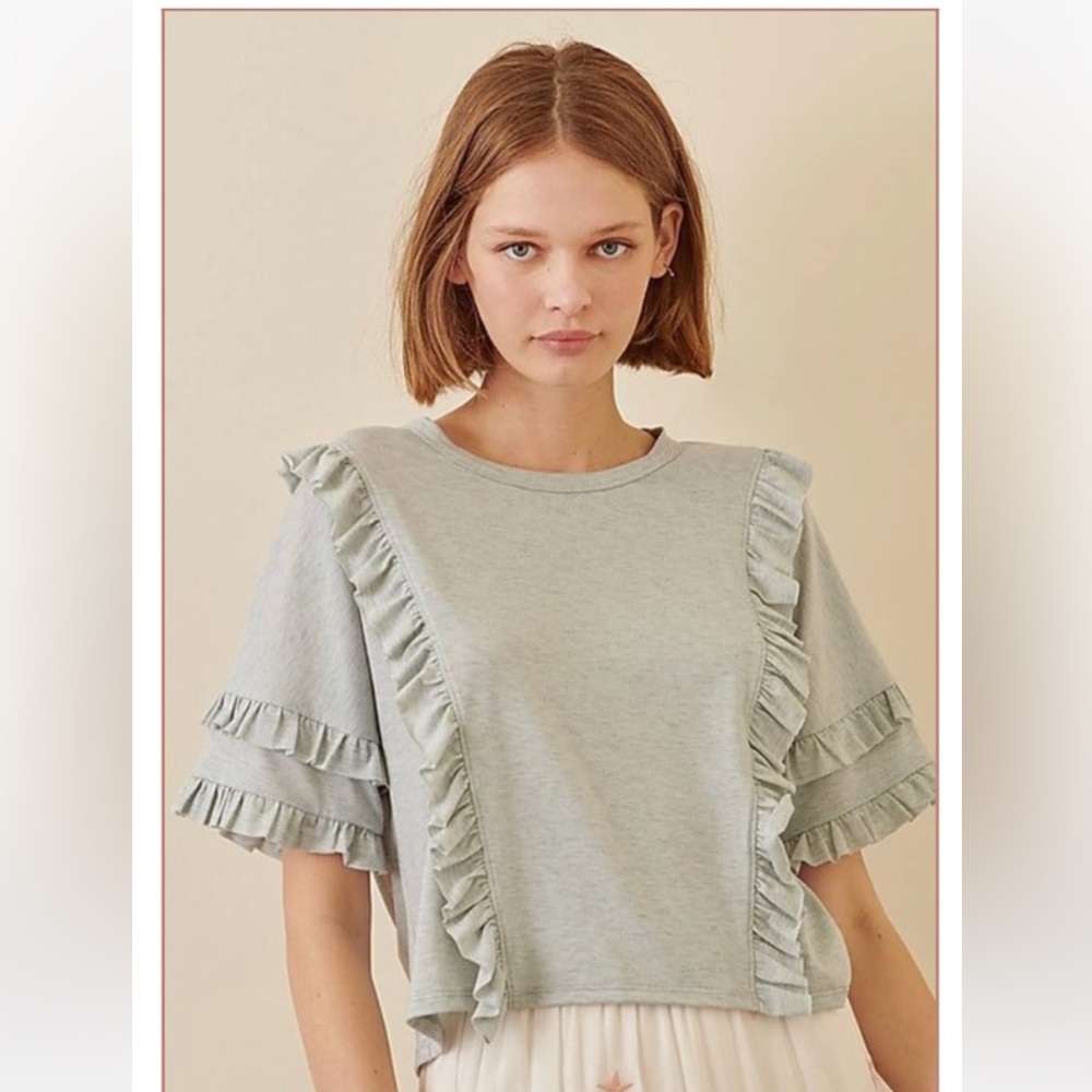 Casual ruffle top